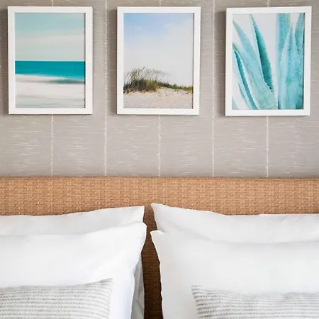 Chris Le Mare Gold Luxury Villa *