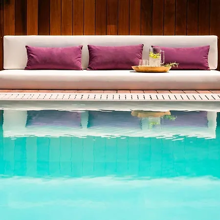 Chris Le Mare Gold Luxury Villa *